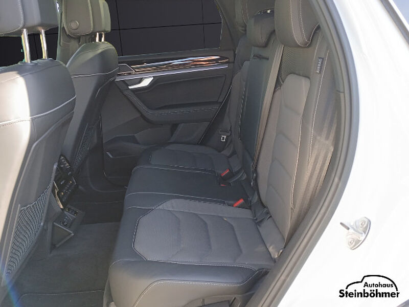 Volkswagen Touareg 3.0 V6 TDI R-Line Pano AHK Soundsystem