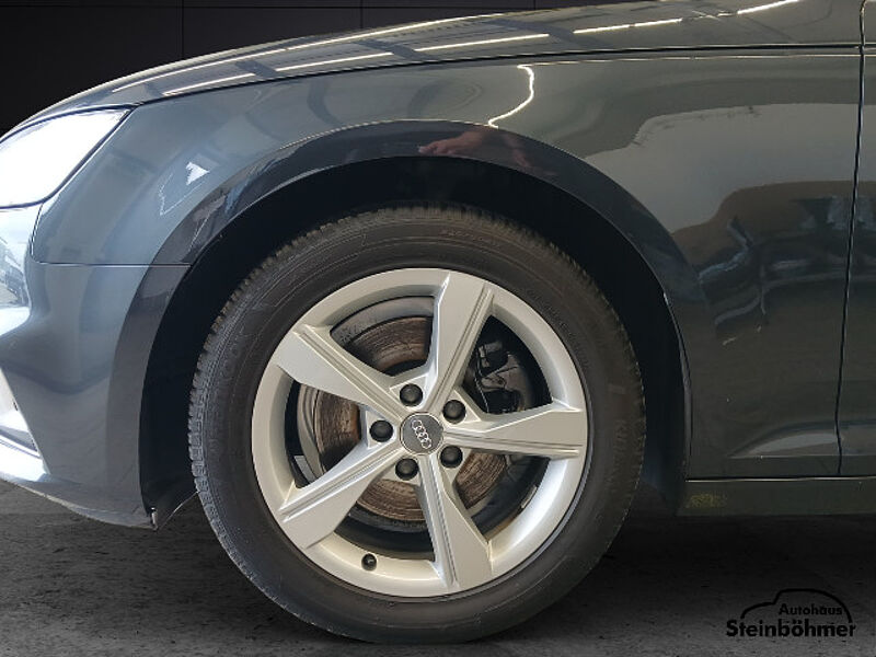 Audi A4 Avant 35TFSI sport XenonPlus NAV MMI AHK ACC