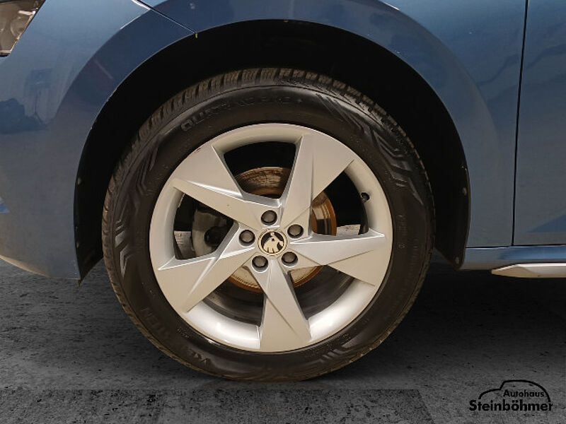 SKODA Kamiq Style 1.0TSI DSG LED AHK Kamera SHZ