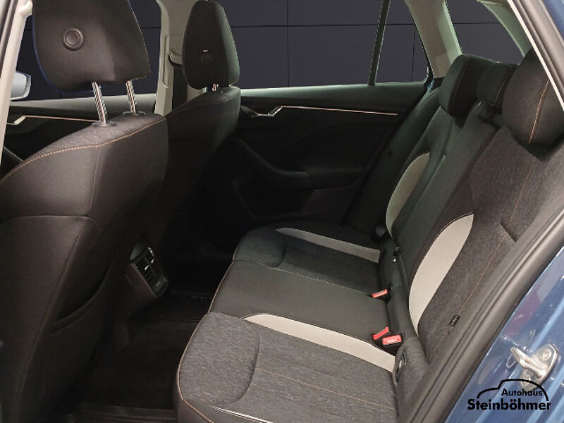 SKODA Kamiq Style 1.0TSI DSG LED AHK Kamera SHZ