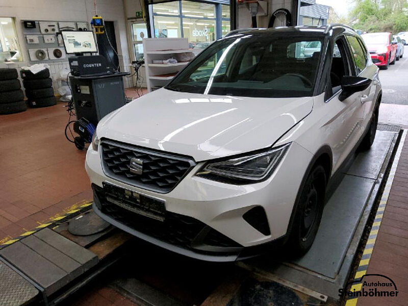 SEAT Arona FR 1.0TSI LED NAV ACC SHZ