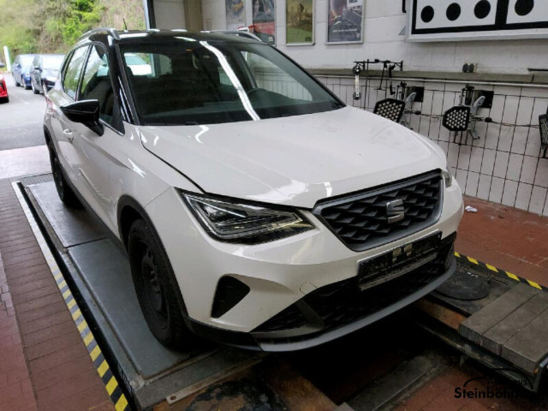 SEAT Arona FR 1.0TSI LED NAV ACC SHZ