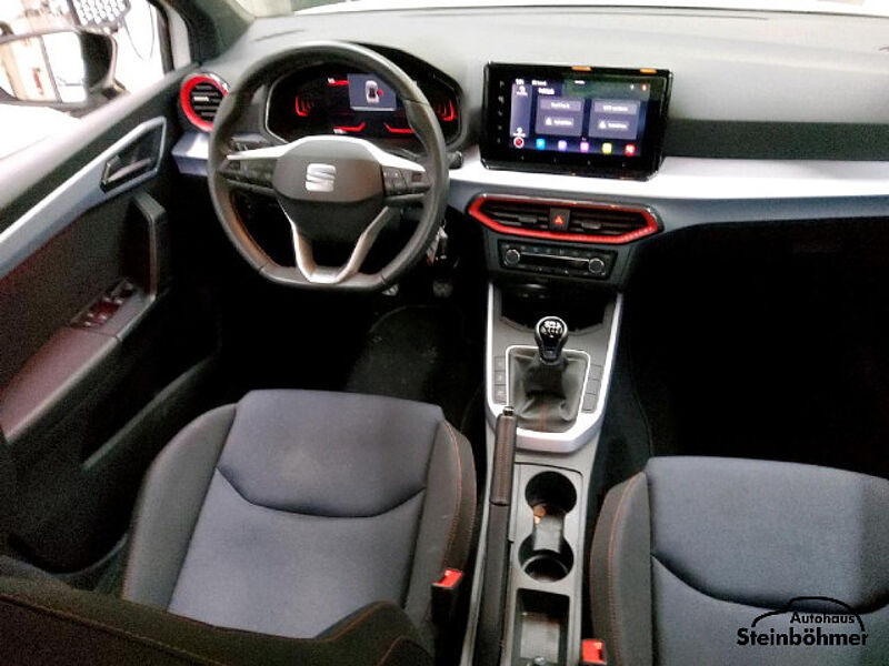 SEAT Arona FR 1.0TSI LED NAV ACC SHZ