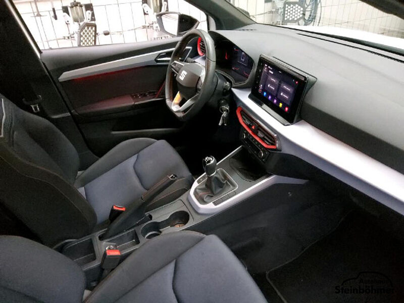 SEAT Arona FR 1.0TSI LED NAV ACC SHZ
