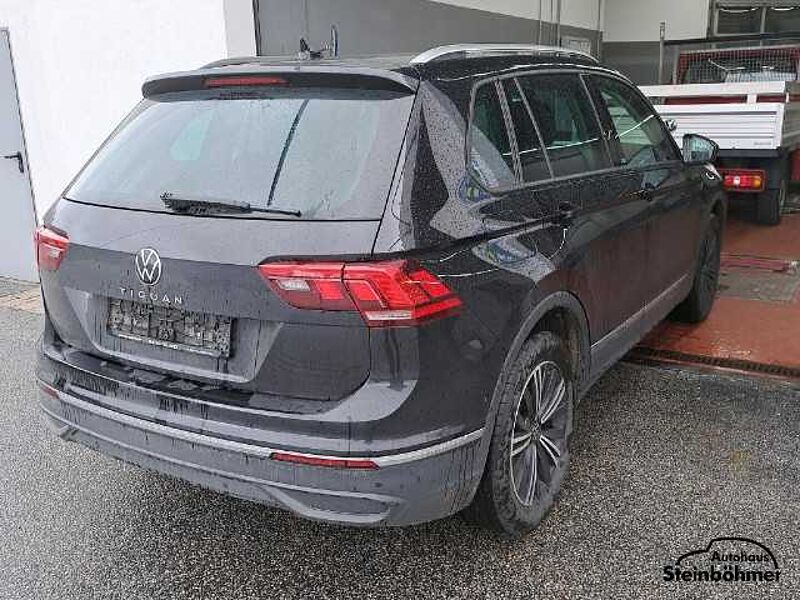Volkswagen Tiguan Active 2.0TDI DSG LED NAV AHK ACC SHZ