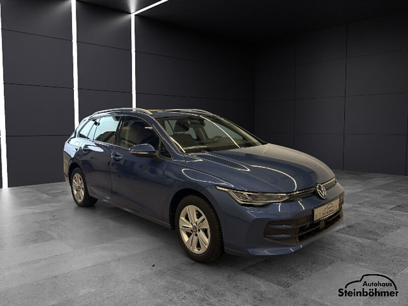 Volkswagen Golf Variant Life 1.5TSI LED AppCon ACC RearView