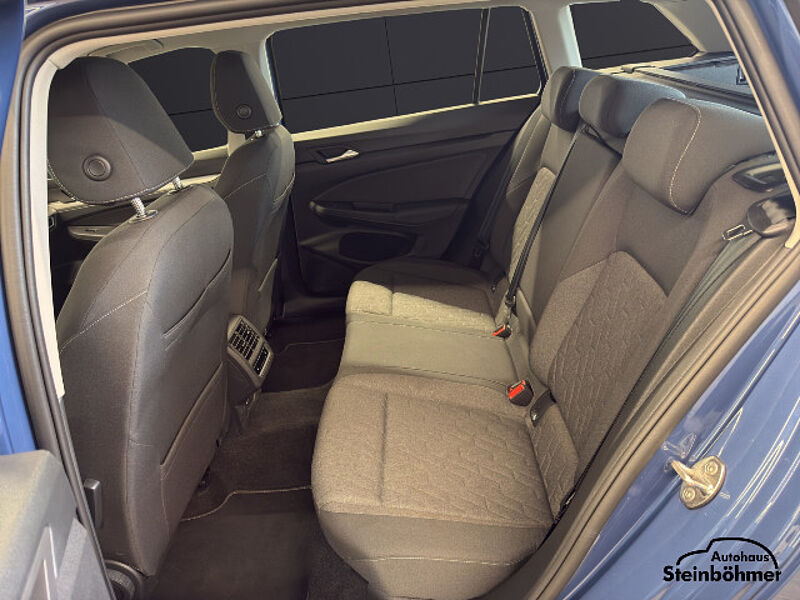 Volkswagen Golf Variant Life 1.5TSI LED AppCon ACC RearView