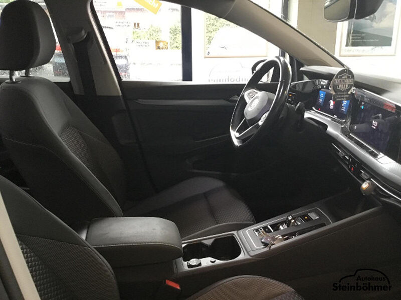 Volkswagen Golf Active 1.0eTSI DSG LED NAV ACC SHZ AppCon
