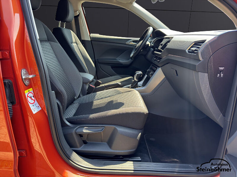 Volkswagen T-Cross Active 1.0TSI DSG Navi LED RearView