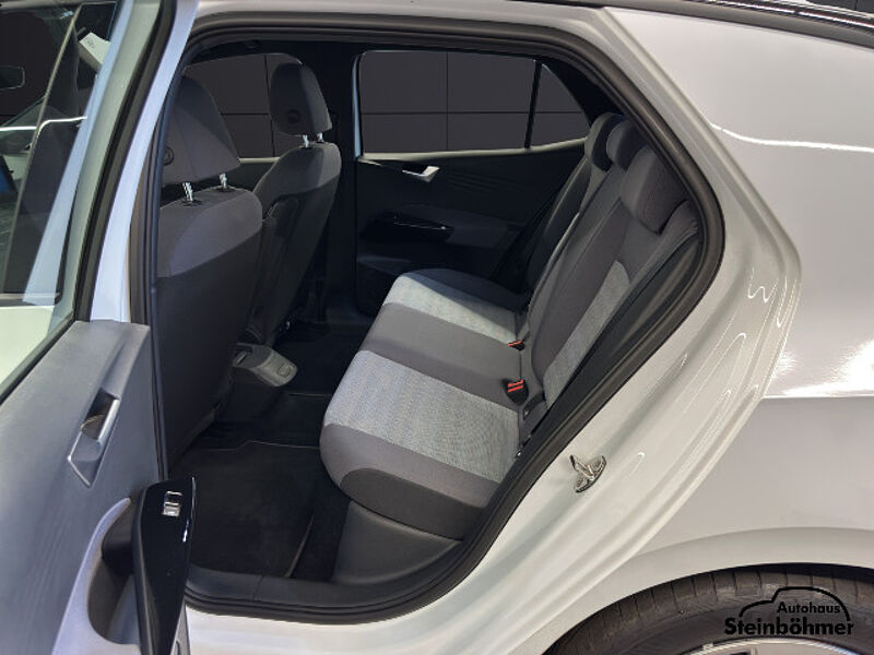 Volkswagen ID.3 Pure Performance 110kW LED NAV SHZ RearView