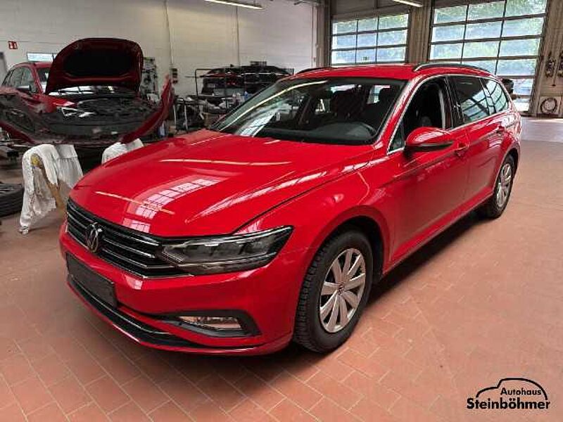 Volkswagen Passat Variant Business 2.0TDI DSG NAV LED AHK