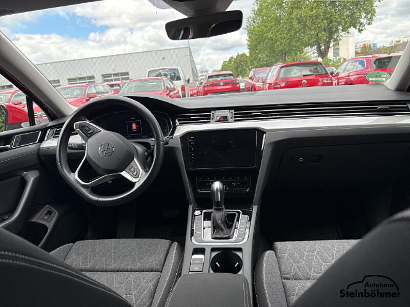 Volkswagen Passat Variant Business 2.0TDI DSG NAV LED AHK