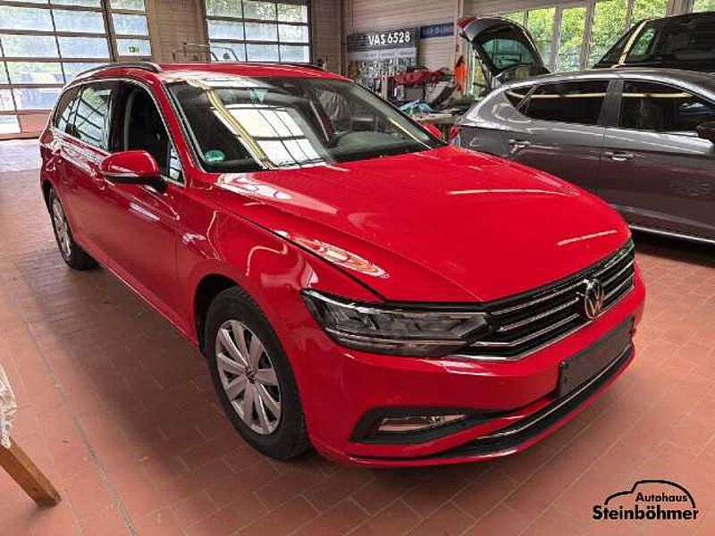 Volkswagen Passat Variant Business 2.0TDI DSG NAV LED AHK