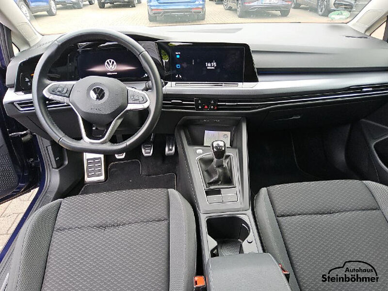 Volkswagen Golf Life 1.5 TSI ACTIVE RearView LED AppCon