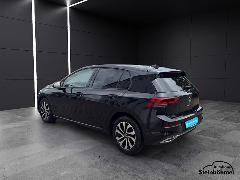 Volkswagen Golf ACTIVE 1.5TSI Navi LED-Plus Standhzg.