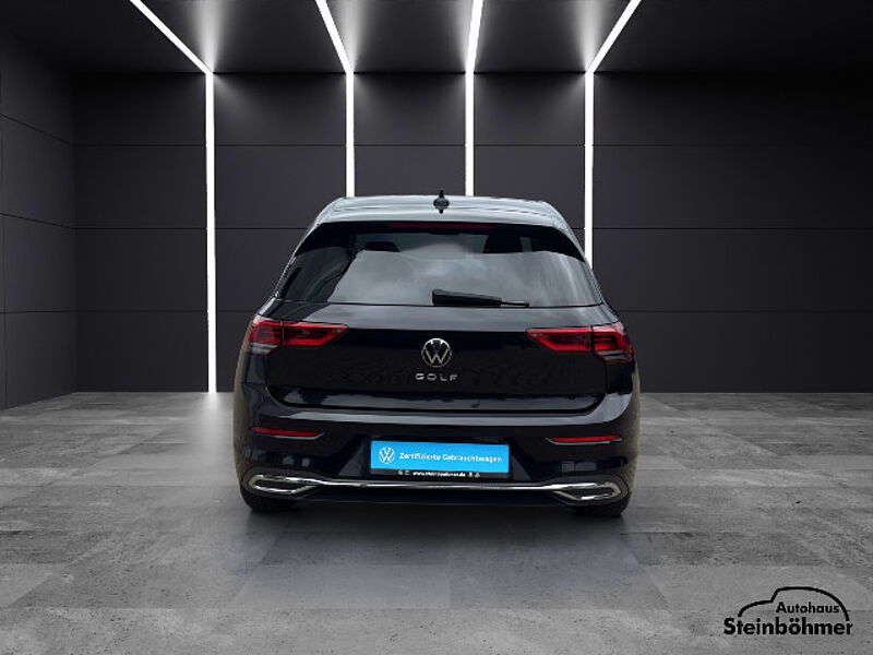 Volkswagen Golf ACTIVE 1.5TSI Navi LED-Plus Standhzg.