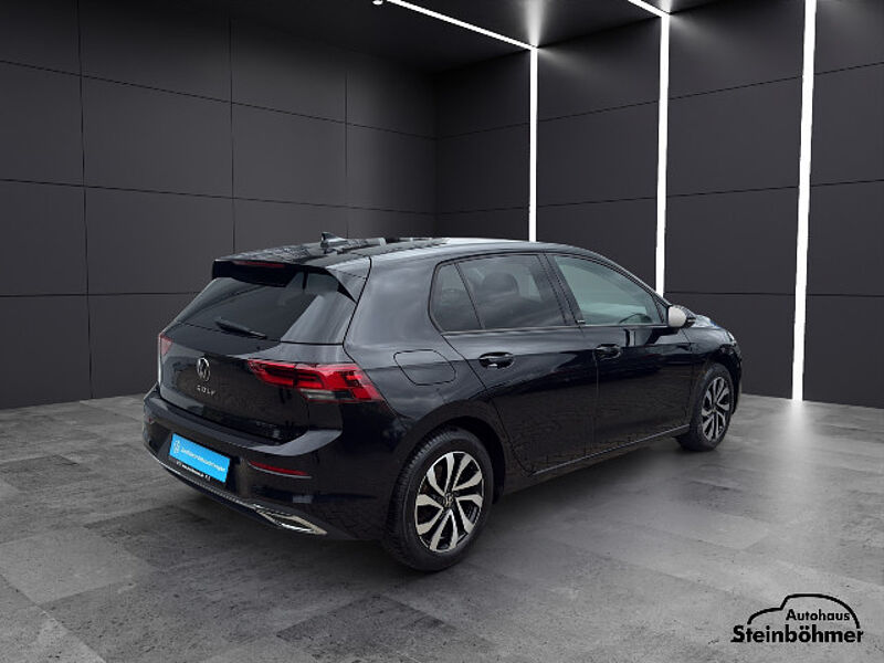 Volkswagen Golf ACTIVE 1.5TSI Navi LED-Plus Standhzg.