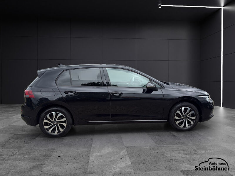 Volkswagen Golf ACTIVE 1.5TSI Navi LED-Plus Standhzg.